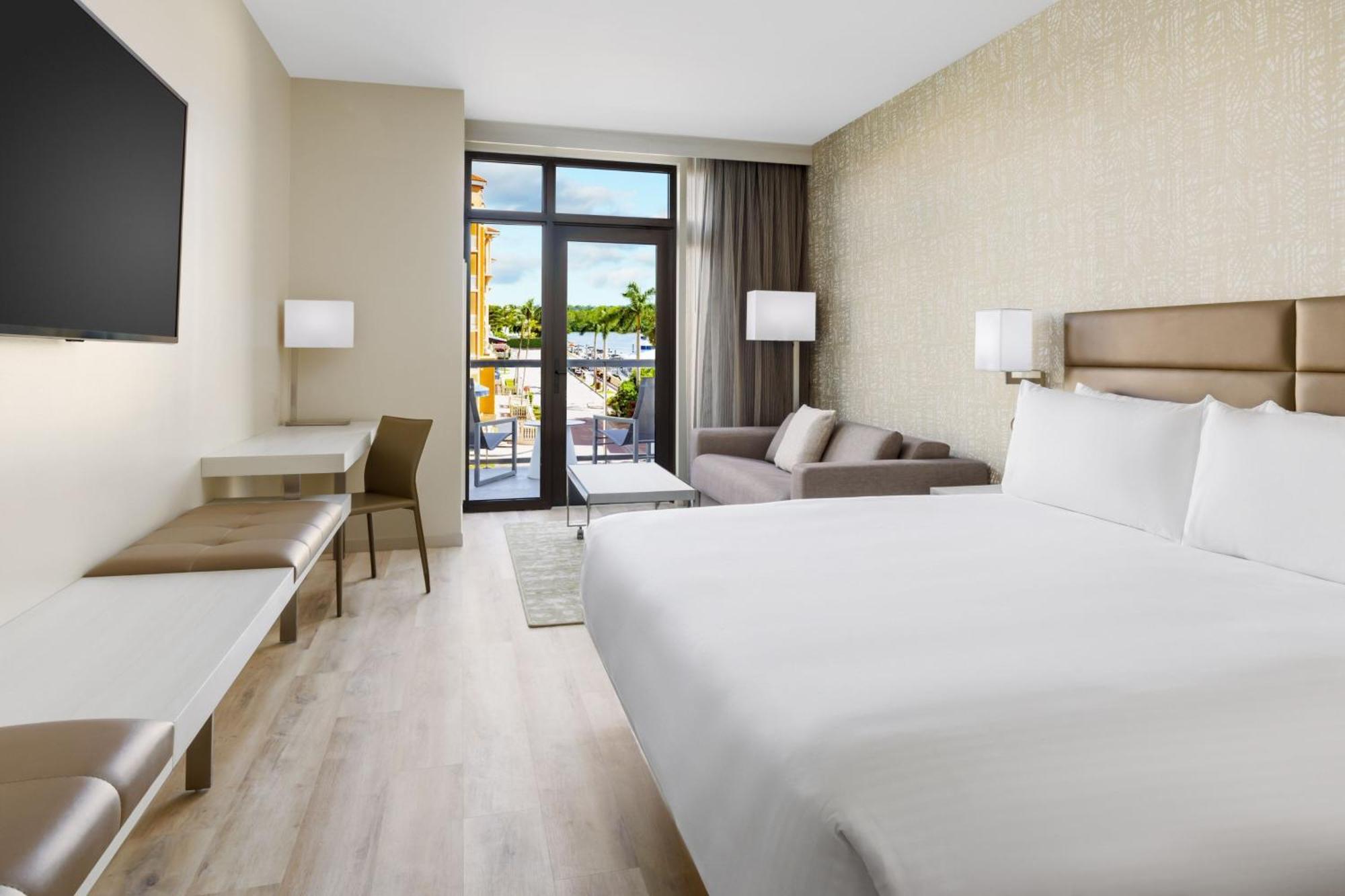 Ac Hotel By Marriott Naples 5Th Avenue Екстериор снимка