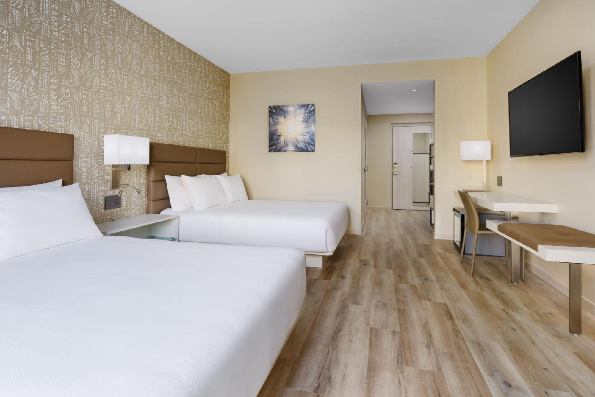 Ac Hotel By Marriott Naples 5Th Avenue Екстериор снимка