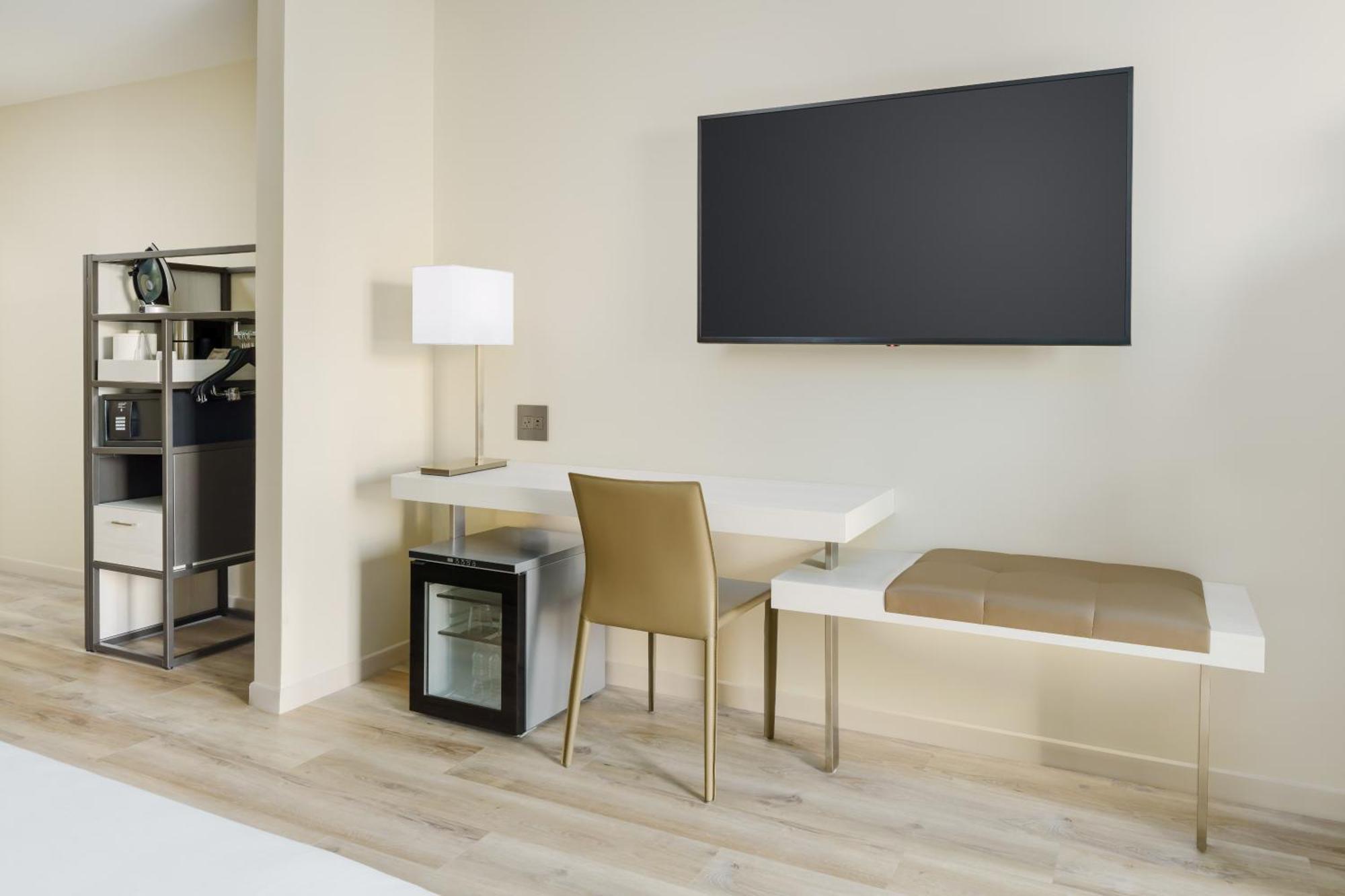 Ac Hotel By Marriott Naples 5Th Avenue Екстериор снимка